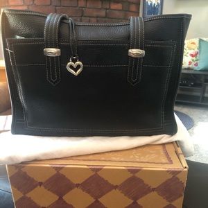 Brighton Marielle Carrier